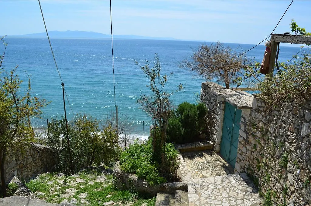 Bujar Apartments Qeparo 0*,  Albania