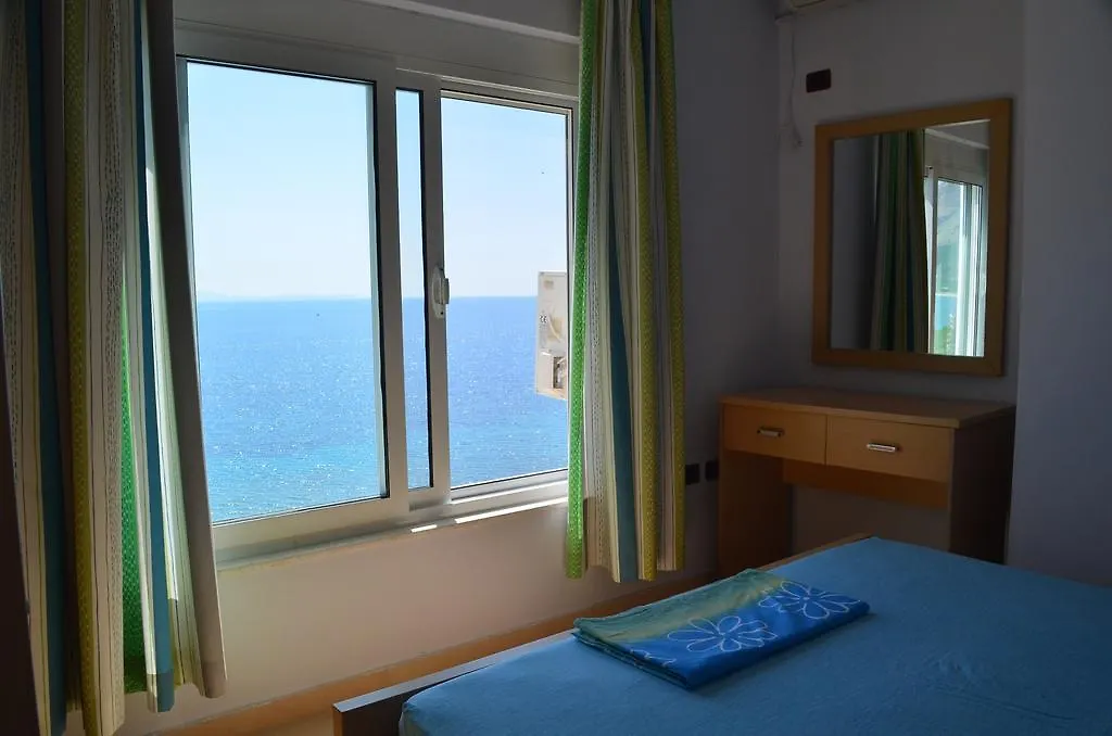 Bujar Apartments Qeparo