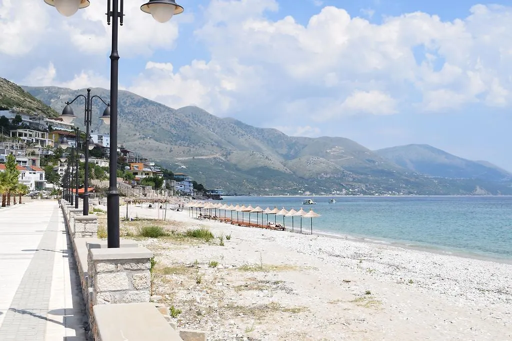 Bujar Apartments Qëparo 0*,