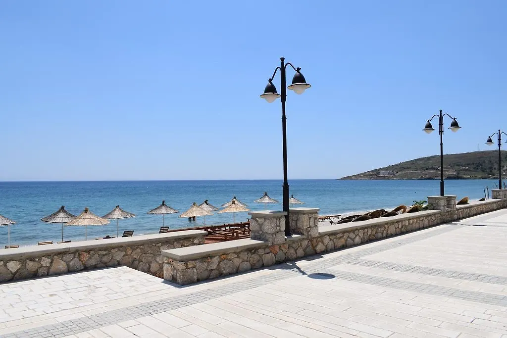 Bujar Apartments Qeparo