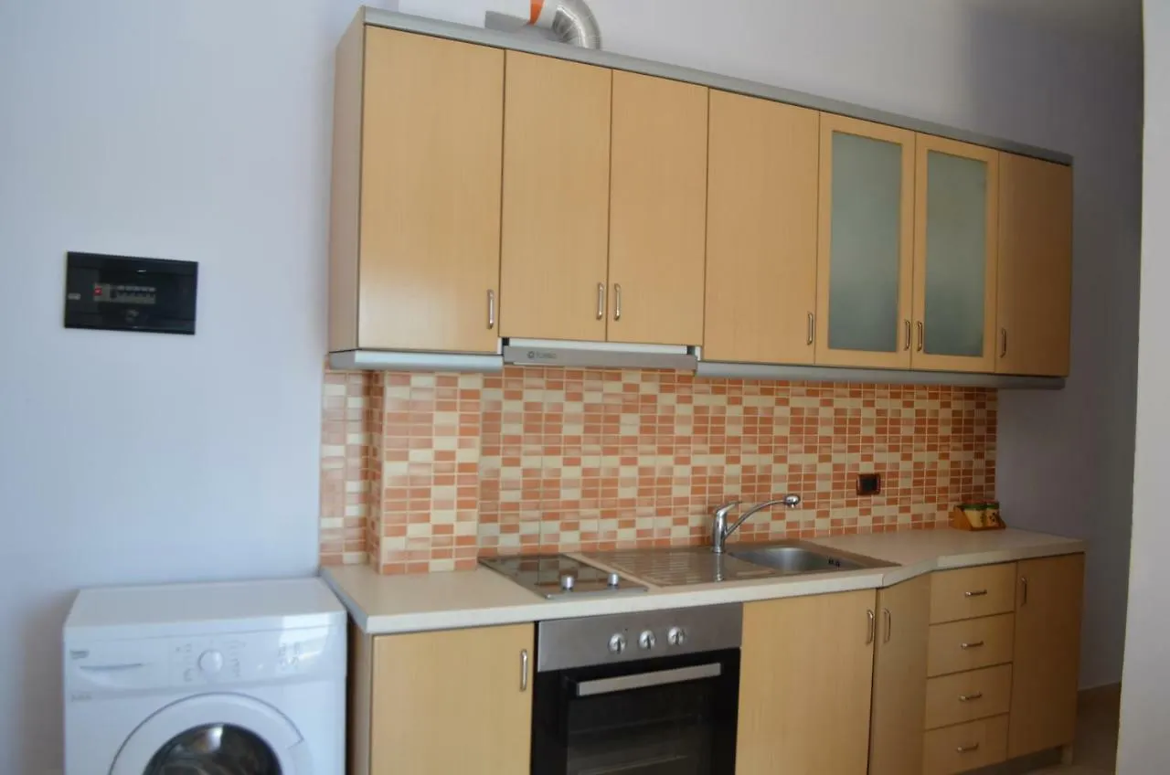 Bujar Apartments Qeparo 0*,